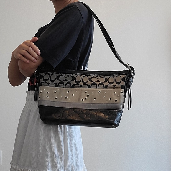 Coach Y2K Suede Jacquard Convertible Shoulder Bag (no. F13078) - Picture 9 of 9